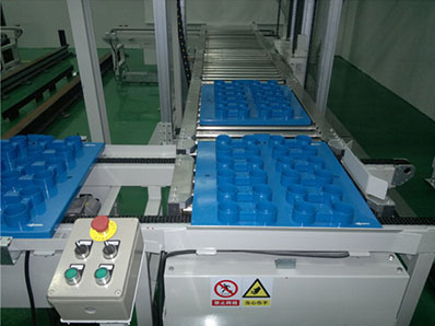 The sorting line consists entirely of conveyor machinery and equipment.